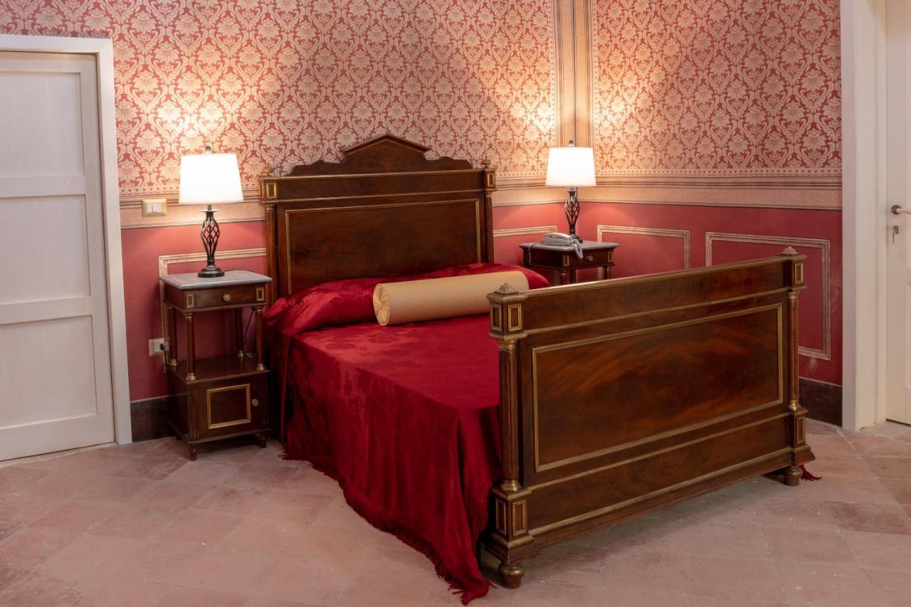 Hotel Il Cavaliere Al Borgo Antico Copertino Zewnętrze zdjęcie