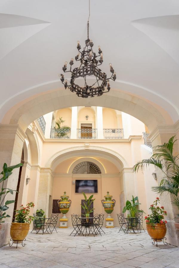 Hotel Il Cavaliere Al Borgo Antico Copertino Zewnętrze zdjęcie