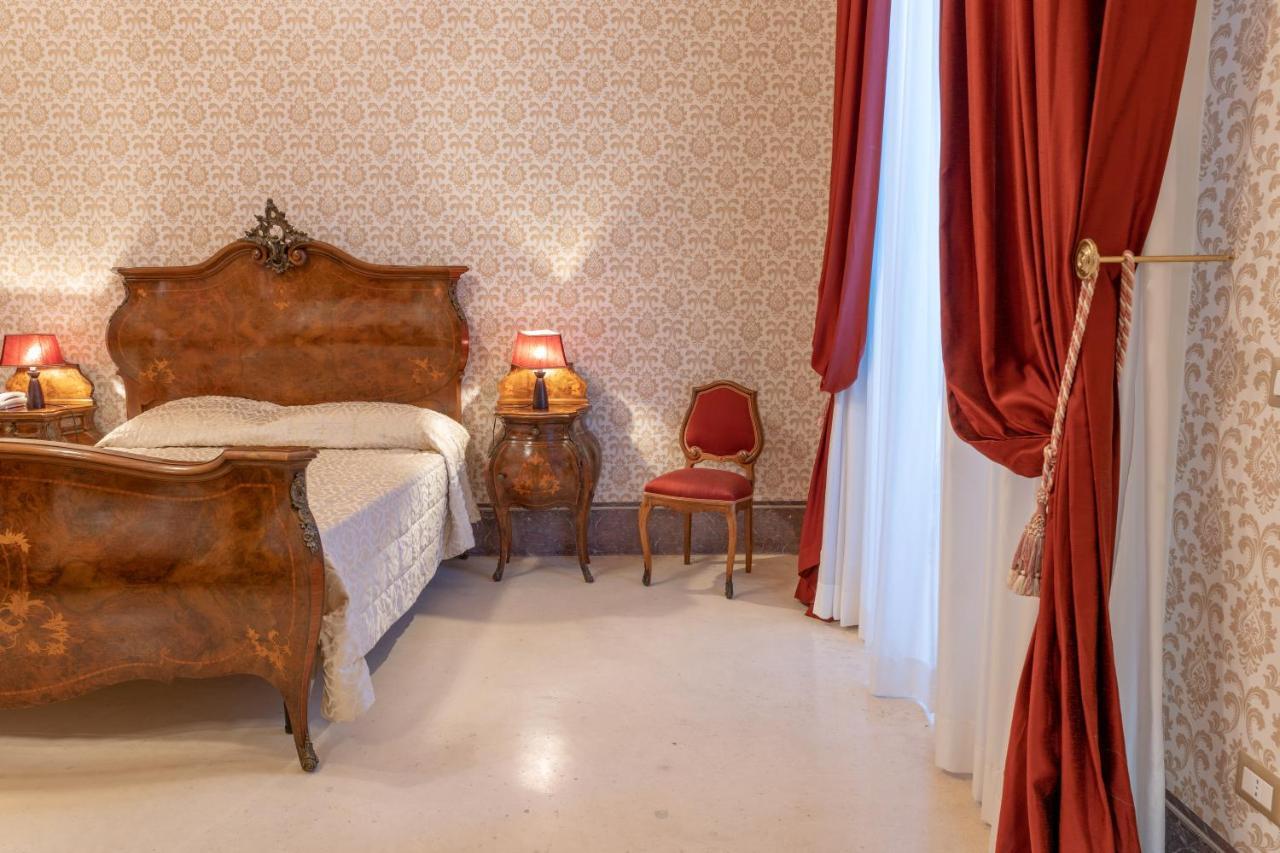 Hotel Il Cavaliere Al Borgo Antico Copertino Zewnętrze zdjęcie